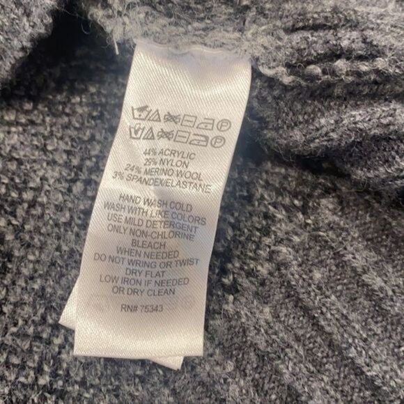 NWOT Cynthia Rowley Small Gray Black Leopard Mock Turtleneck Sweater Wool Blend - Picture 7 of 7